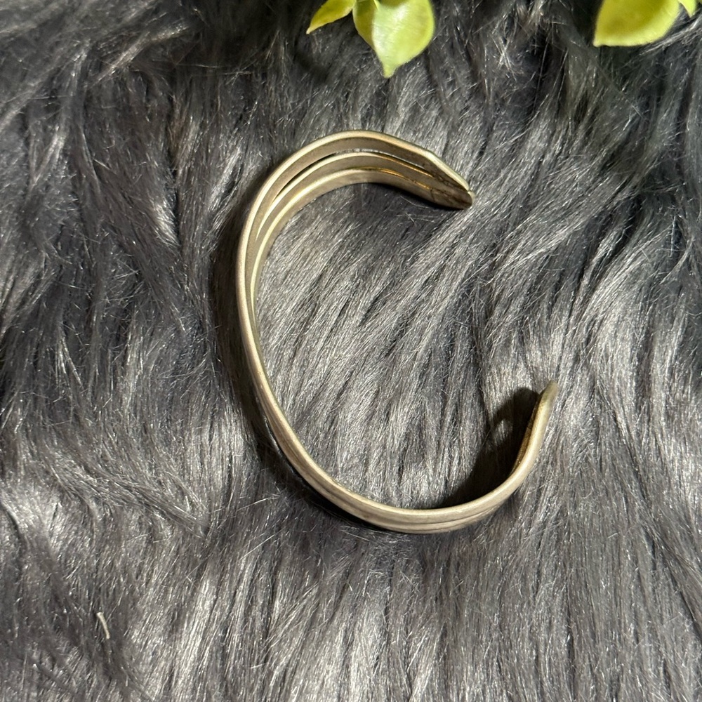 Silvertone Mexico Triple-Band Cuff Bracelet (c1) - Picture 5 of 8